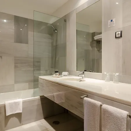 雷亚尔普林西比酒店