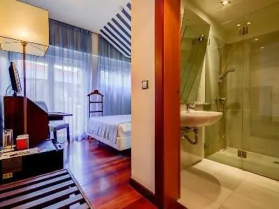 雷亚尔普林西比酒店 4*